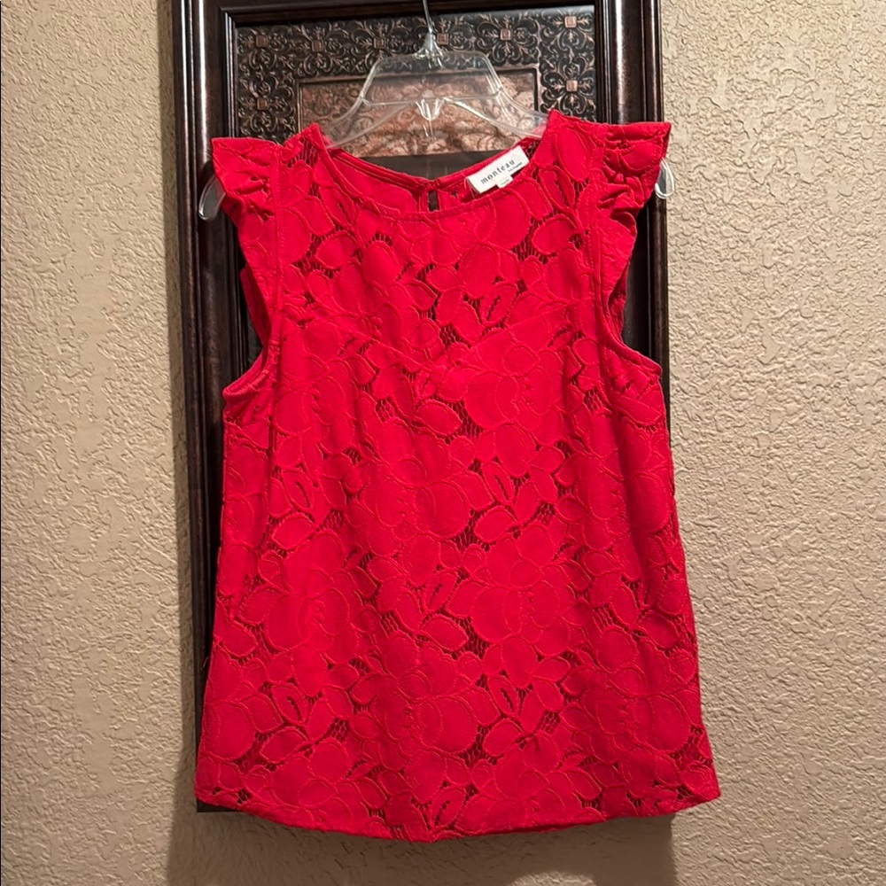 Monteau Los Angeles Red Eyelet Women's Flutter Cap Sleeves Top.  Great condition